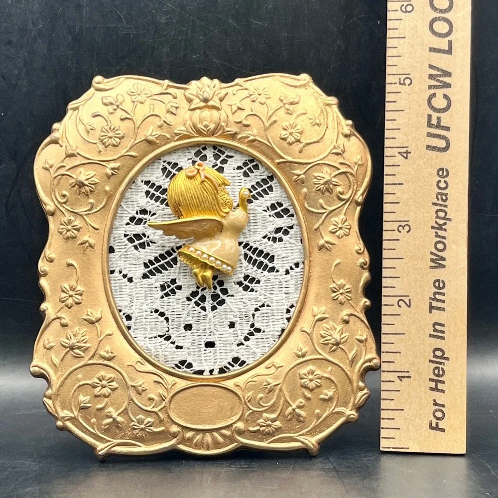 Vtg Gold-Tone Ornate Picture Frame w/ Angel Lace Faux Pearl Enamel Angel 4.5